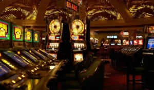 Progressive slot machine in casino